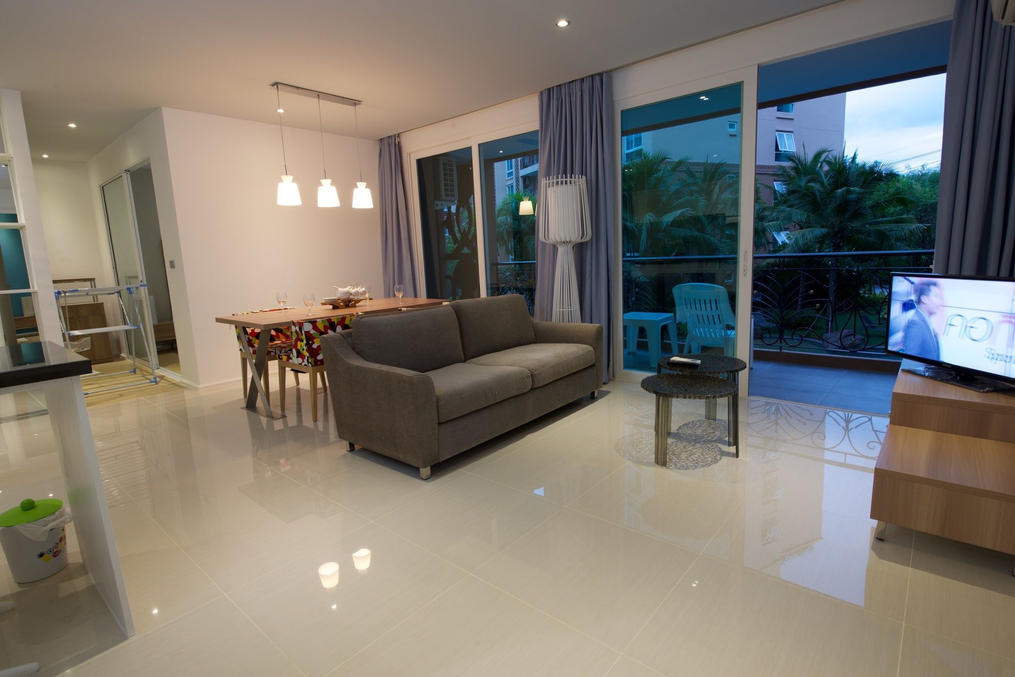 Atlantis Pattaya High Service Jomtien Beach Buitenkant foto